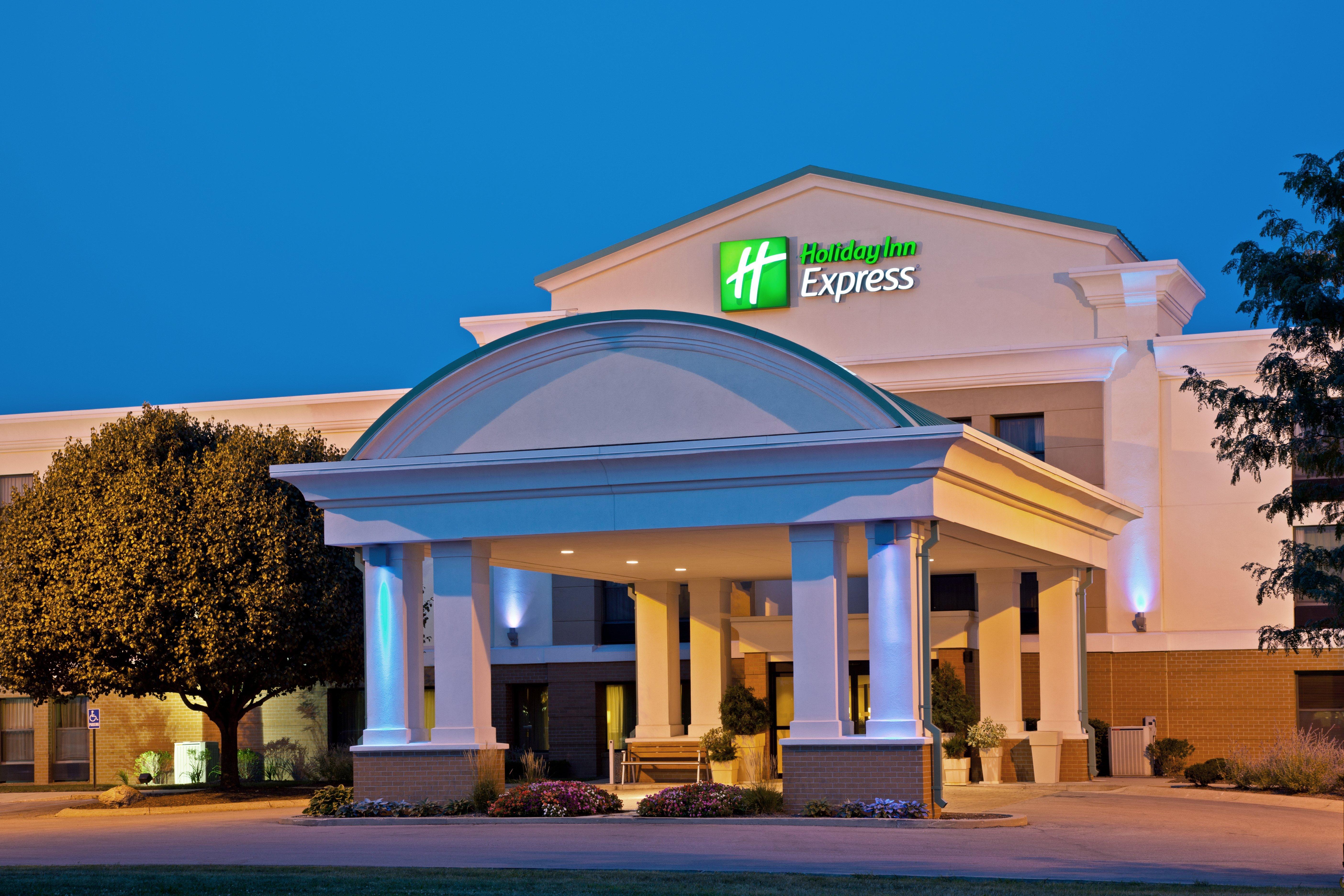 Holiday Inn Express Indianapolis Airport By Ihg Plainfield Exterior foto